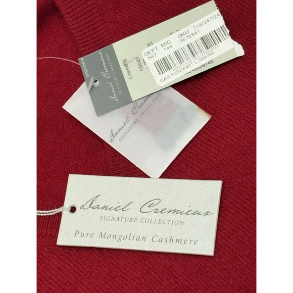 NWT Daniel Cremieux Signature Collection Red V-Neck Cashmere Sweater Sz L